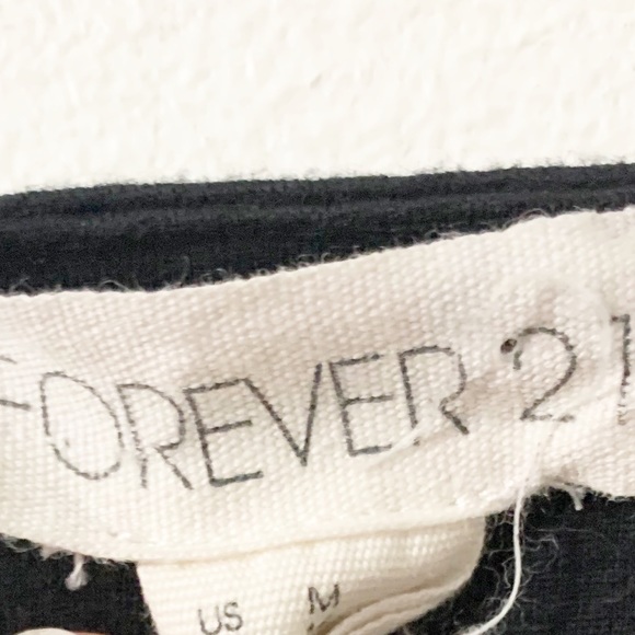 Forever Twenty One Cropped Solid Colored Long Sleeve Scoop Neck Pull Over Top 🖤 - Picture 5 of 7